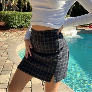 Plaid mini skirt